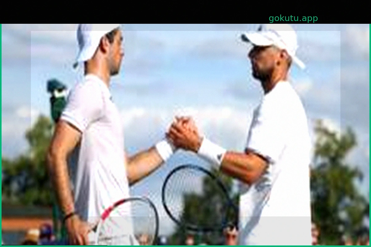 Cash and Glasspool Progress Towards Doubles Title Defence