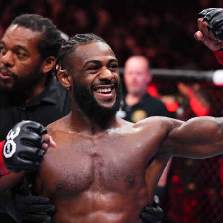 Kelvin Sterling Returns to MMA After 3-Year Break