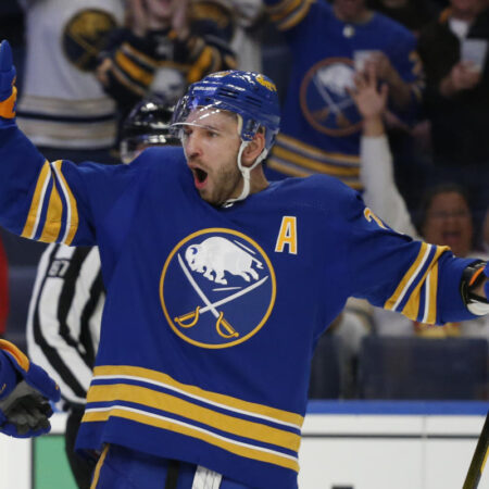 Sabres Stun Jets in 5-3 Victory