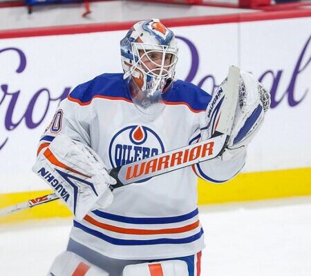 Oilers’ Goalie Change: Rodrigue Debuts as Pickard Pulled
