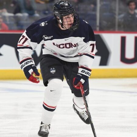 Matthew Wood Signs Entry-Level Deal with Predators