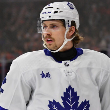 Steven Lorentz Clinches Victory for Maple Leafs Against Ducks