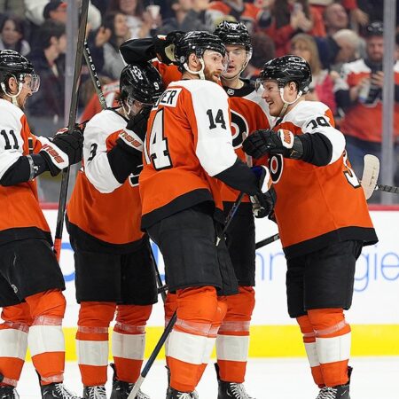 Flyers Defeat Predators for Third Straight Win