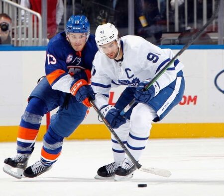 Islanders End Losing Streak Against Wild