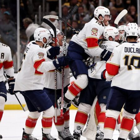 Rossi Seals Wild Victory Over Stars in Overtime