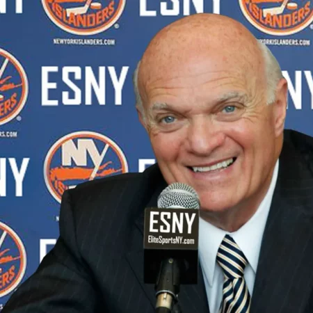 Islanders not renewing contract of president/general manager Lou Lamoriello