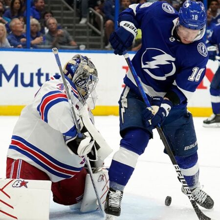 Lightning Beat Panthers in Game 3 to Cut Series Lead to 2-1