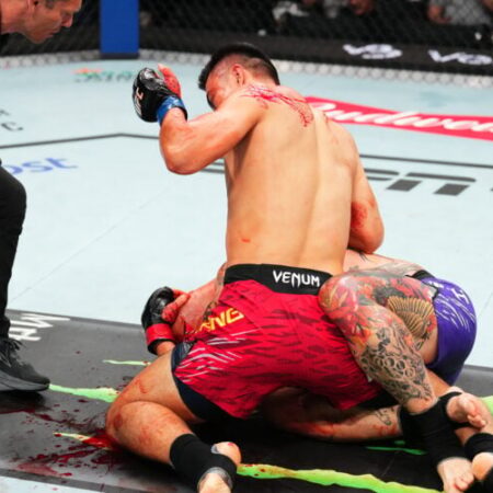 Anthony Smith Suffers Gruesome Cut, Stopped by Zhang Mingyang in Retirement Fight at UFC Kansas City