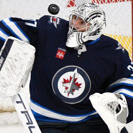 Jets’ Hellebuyck on playoff struggles: ‘I am going to be better’