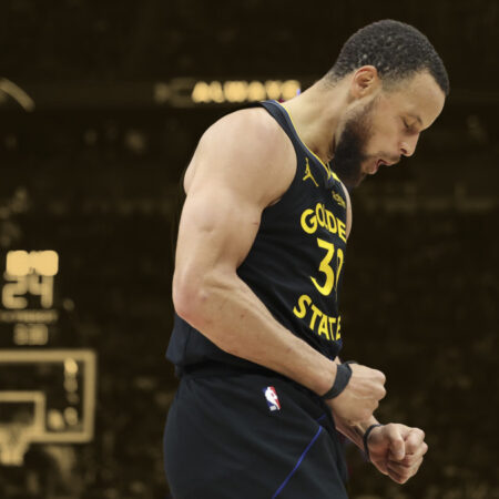 Steph Curry Diagnosed with Hamstring Strain, Impacts Warriors-Timberwolves Series