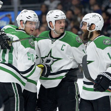 Dallas Stars Offence Faces Challenge in Stopping Hellebuyck’s Playoff Surge