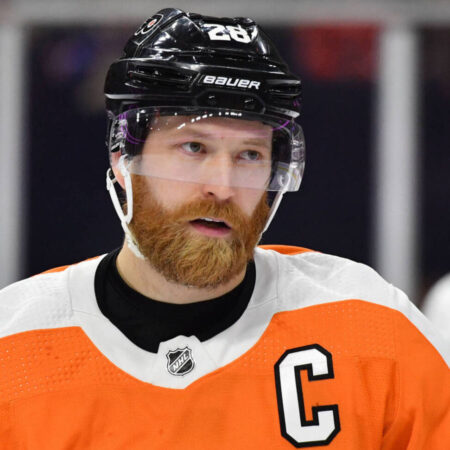 Why Claude Giroux’s Free Agency Could Chart Course of Senators’ Off-Season