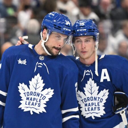 Should Maple Leafs change up power-play personnel for Game 5?