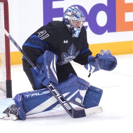 Maple Leafs Goaltender Anthony Stolarz Back on Ice Before Practice