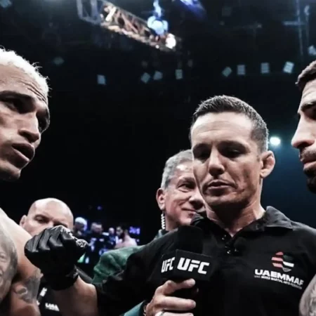 Ilia Topuria to Fight Charles Oliveira for Vacant Lightweight Title at UFC 317