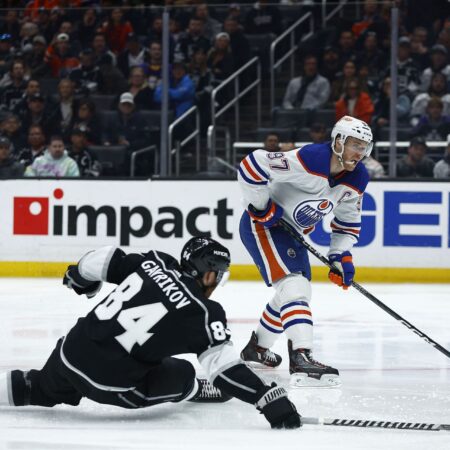 Game 1 Preview: Superstars in Spotlight for Oilers-Stars Rematch