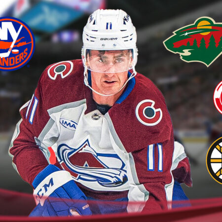 Jonathan Toews Aiming for NHL Return Next Season