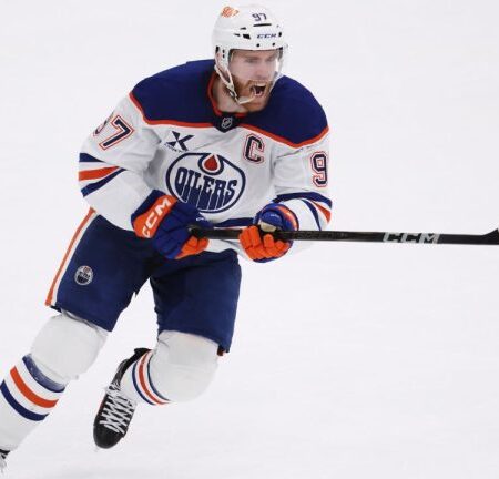 Oilers’ Knoblauch Gives Updates on Brown, McDavid Ahead of Stanley Cup Final