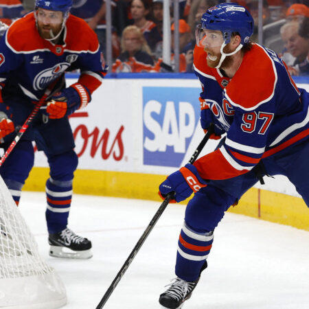Oilers Express Concerns About Sam Bennett’s Play