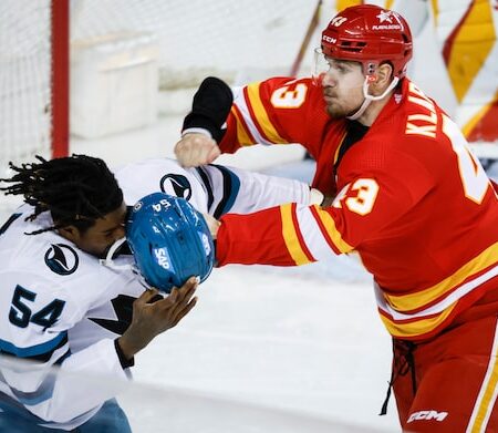 Calgary Flames Extend Contract of Forward Adam Klapka for Two Years