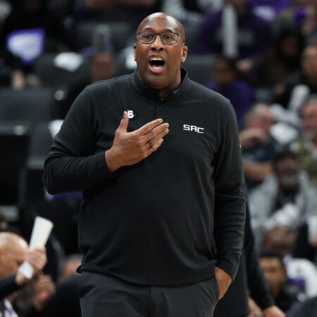 Mike Brown Takes Helm: How the Knicks Could Change in 2025-26