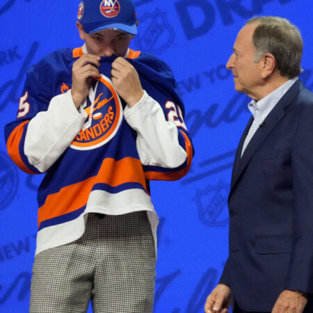 Matthew Schaefer: Beyond the Draft Hype – Earning His Stripes with the Islanders