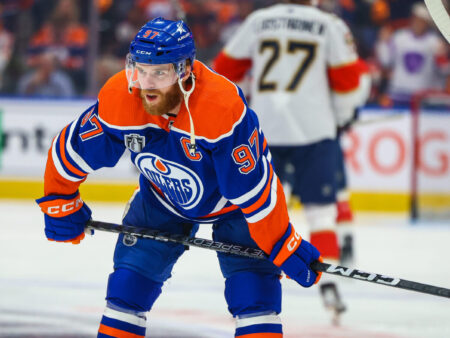 Connor McDavid’s Contract Standoff: A Symphony of Silence in Edmonton