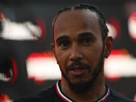 Lewis Hamilton’s Unyielding Spirit: A Singapore Grand Prix Story of Adversity and Gratitude