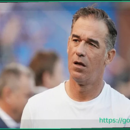 Sevilla Appoints Luis Garcia Plaza to Lead Relegation Battle