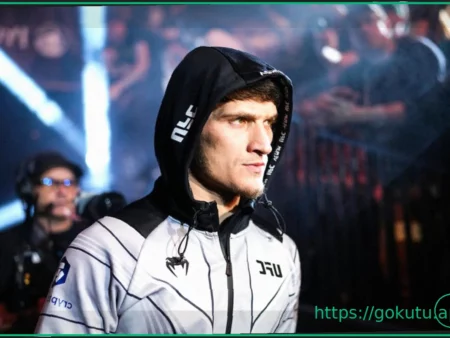 Joe Rogan Suggests Volkanovski vs Evloev for UFC White House Event