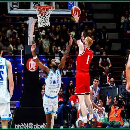 Niccolò Mannion Makes History with EA7 Emporio Armani Milano, Joins Elite Club of Playmakers