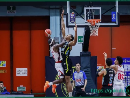 Reggio Emilia vs Vanoli Cremona: прямая трансляция 3-й четверти (71-46, 26′)