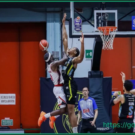 Reggio Emilia vs Vanoli Cremona: прямая трансляция 3-й четверти (71-46, 26′)