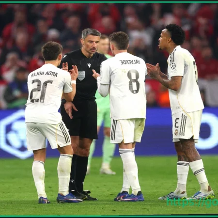 Реал Мадрид: Игроки критикуют судью за спорное удаление в матче с Баварией