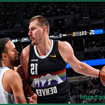 Randle’s Humorous Take on Stopping Jokic Ahead of Knicks-Nuggets Clash
