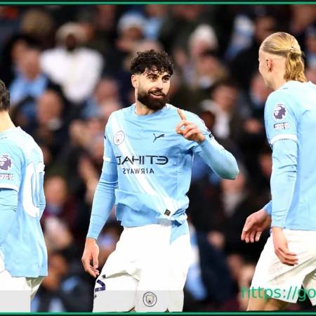 Barcelona Reportedly Pursuing Manchester City Defender