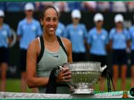 Keys beats Maria for third Eastbourne title